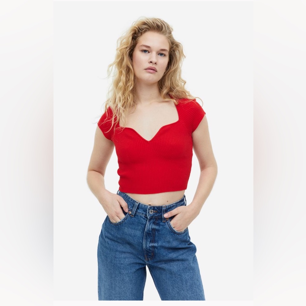 NWT- H&M Rib-knit Top. Red